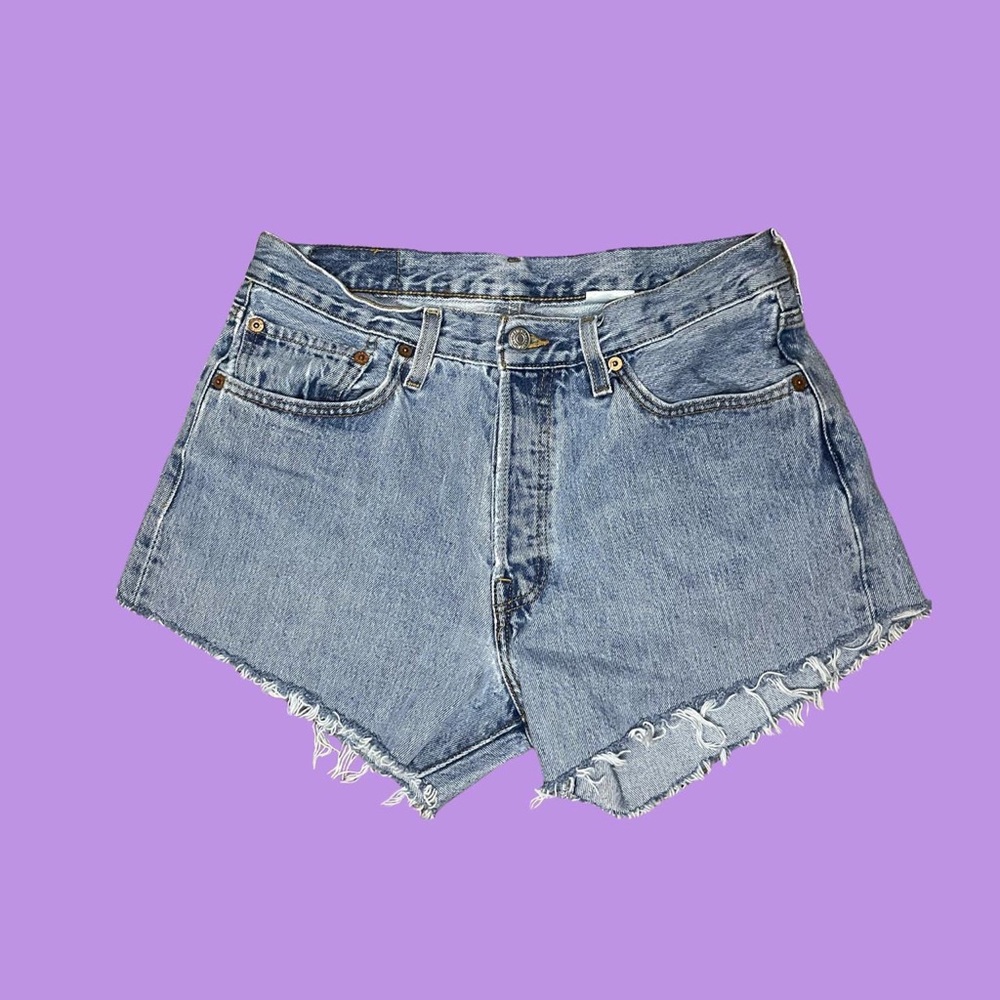 Vintage Levi’s 501 light wash denim shorts